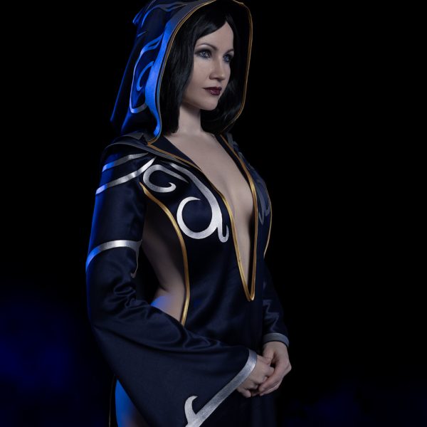 Nocturnal cosplay